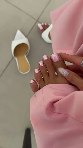 NAILS ✦ ROCKING — Rene's Glow Luxe studio look